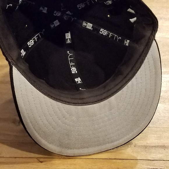 New York Yankees Hat New Era Size 7 3/4 59Fifty World Series 2000 Metal Logo - Picture 7 of 11